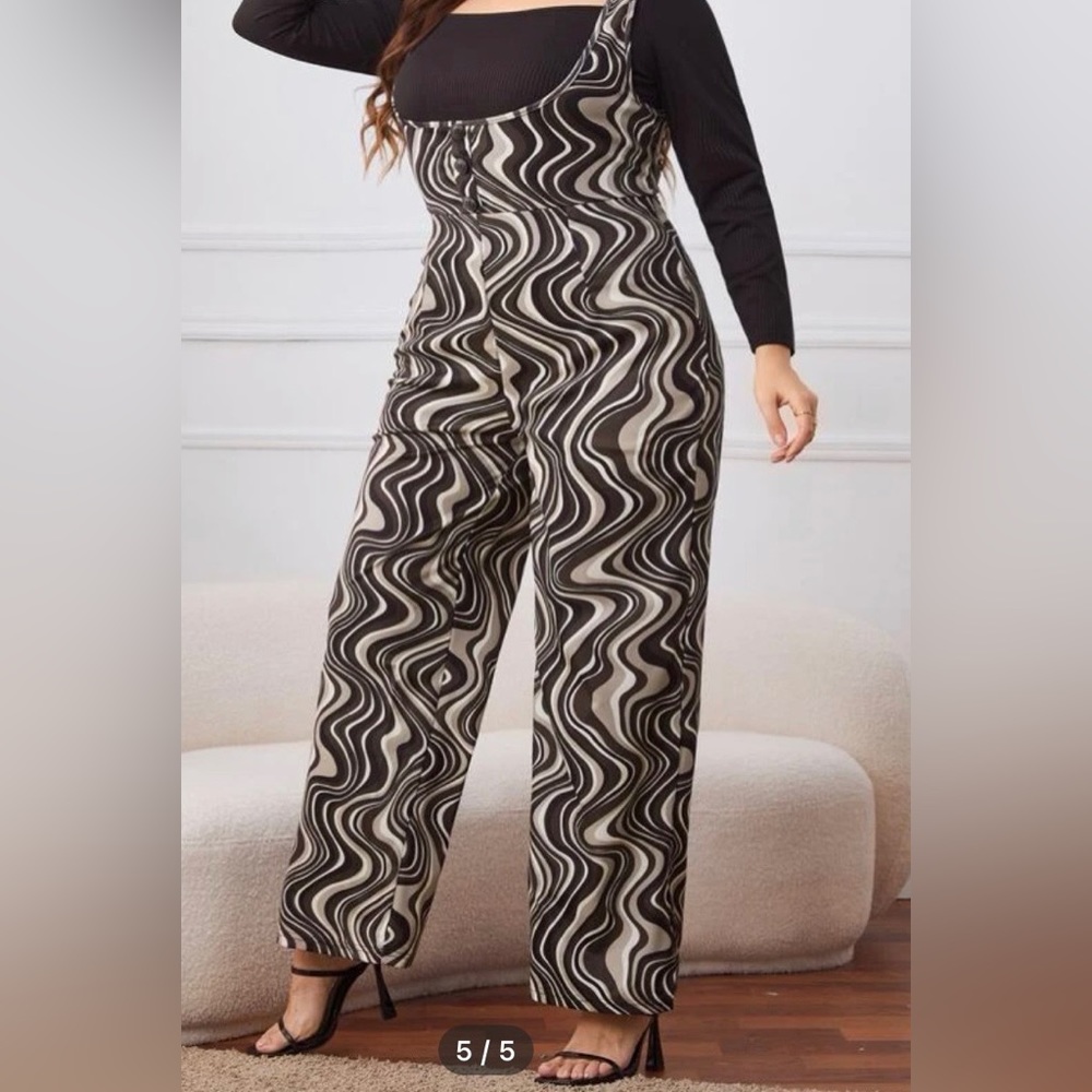 Shein Curve-Plus Marble Print Pinafore Jumpsuit